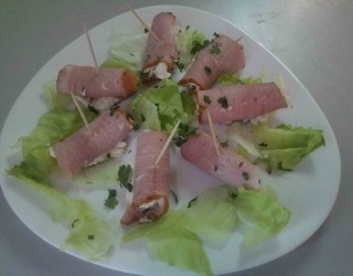 Menu55 - Трубочки из ветчины с черносливом